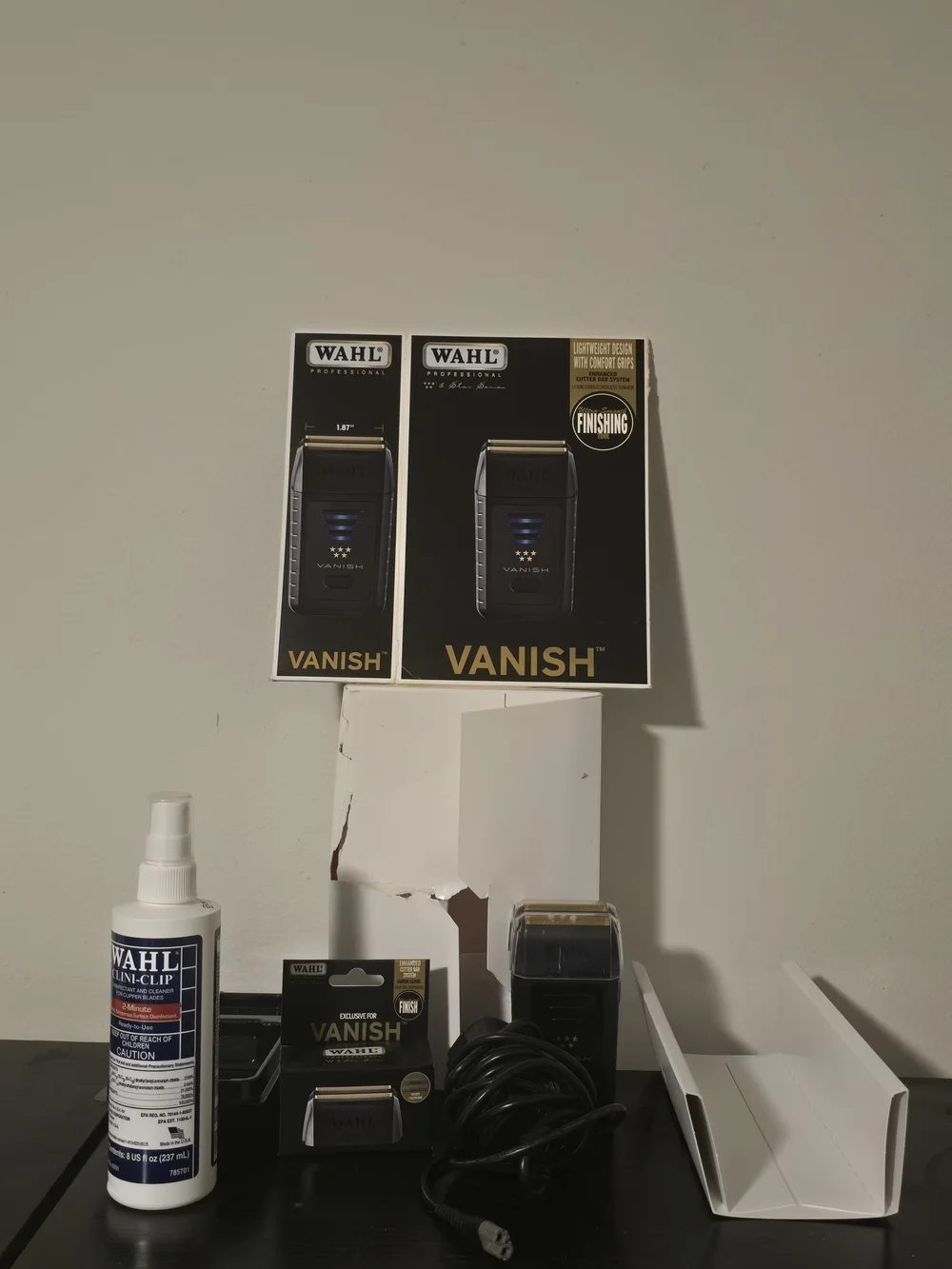 Wahl Professional Vanish Electric Shaver - Black Cleaned